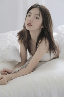 女生超短裙穿搭